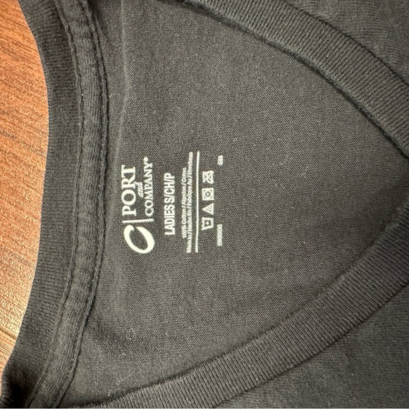 Vampire Diaries tshirt vneck - Picture 2 of 3